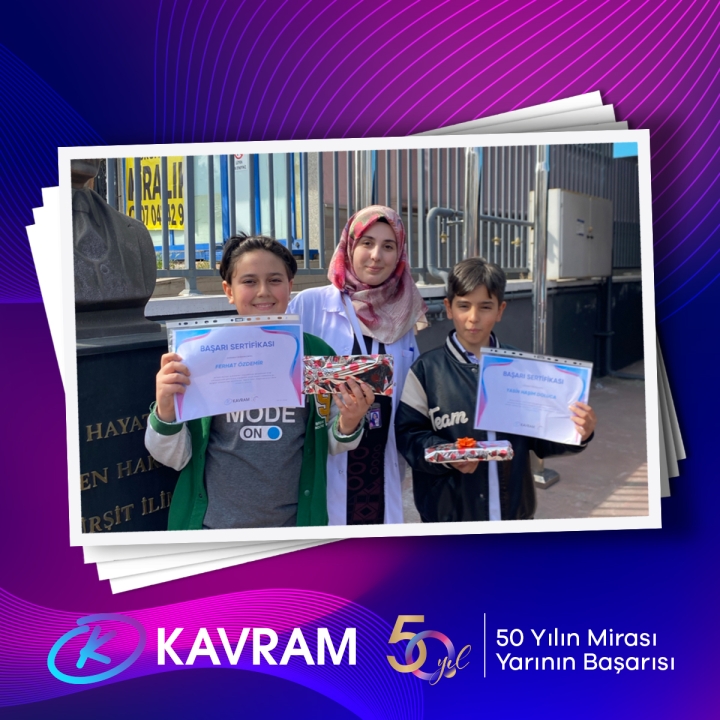 BİLİŞİM HAFTASI YARIŞMA BİRİNCİLERİ ÖDÜLLERİNİ ALDI.