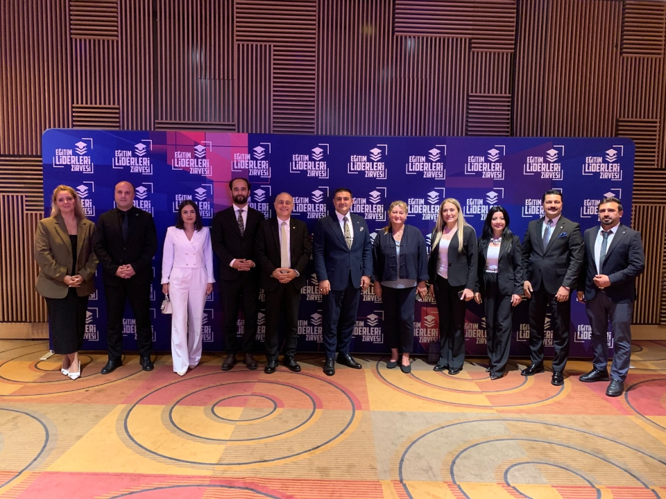 Kavram Eğitim Kurumları Eğitim Liderleri Zirvesi'nde